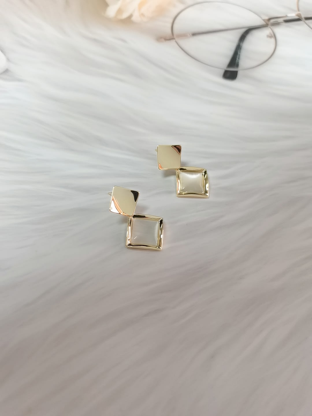 Cat’s Eye Drop Studs