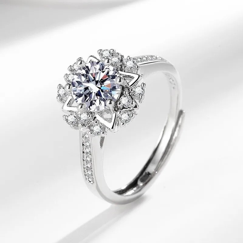 Alba Star Ring
